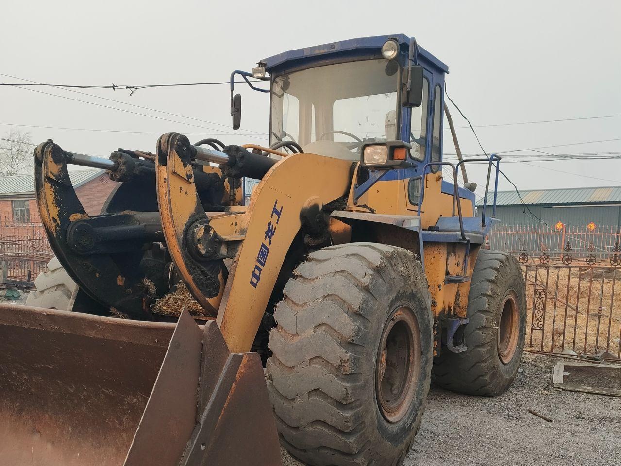 双鸭山地区处理出售50铲车