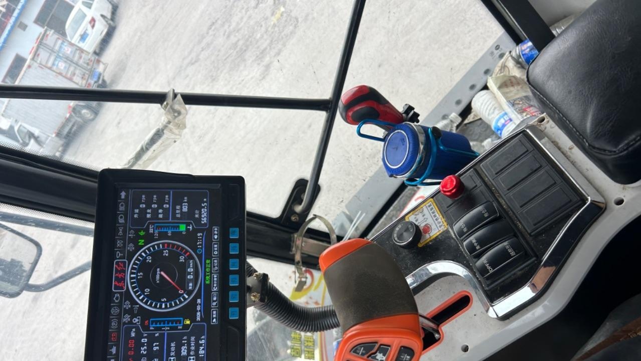 邢台地区处理东方红四行玉米收割机