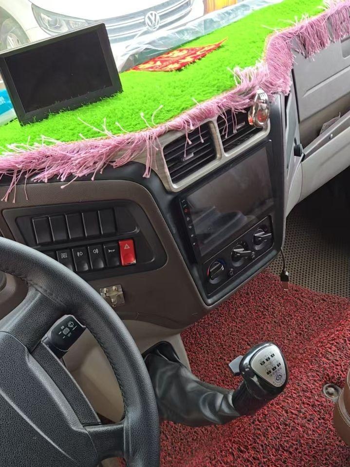 南宁市地区处理乘龙M3自卸车