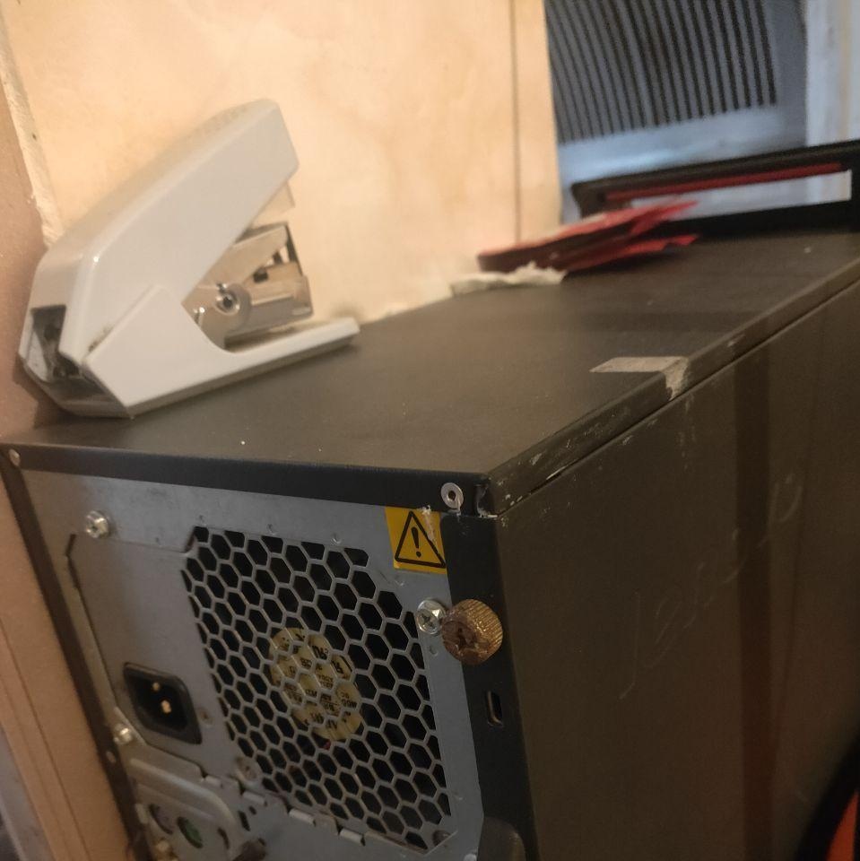 南宁地区处理联想台式主机加显示器