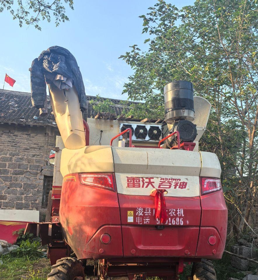 鹤壁市地区处理雷沃90S.H收获机