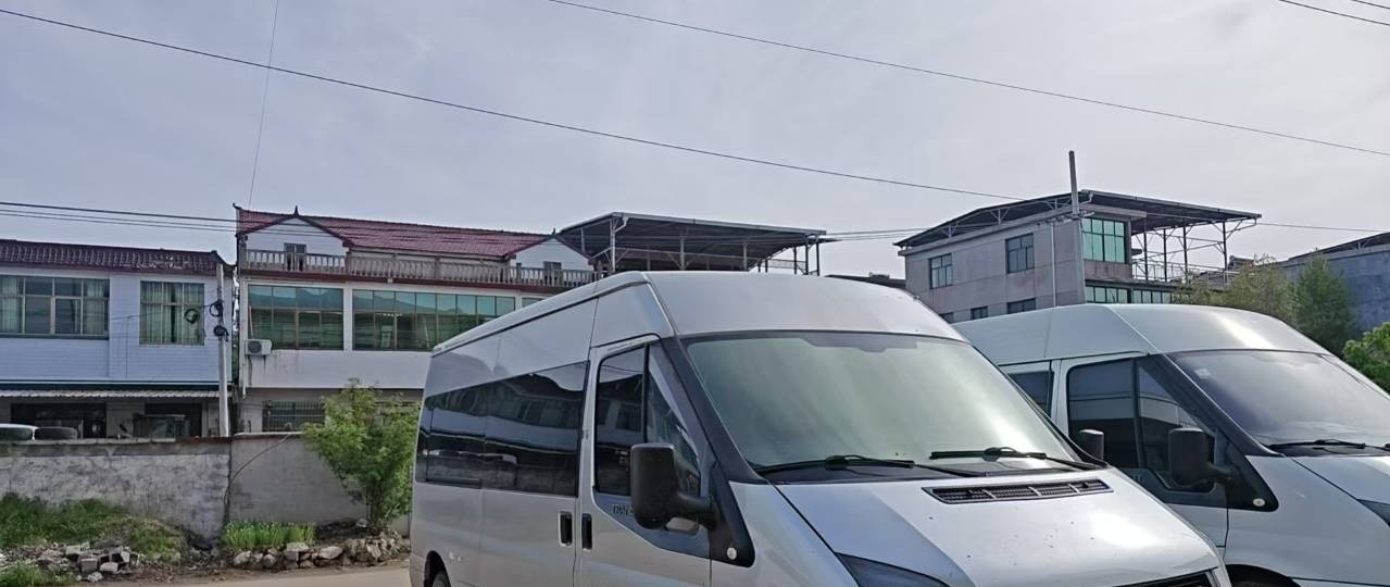 吉林市地区处理国五福特新时代长轴7座车