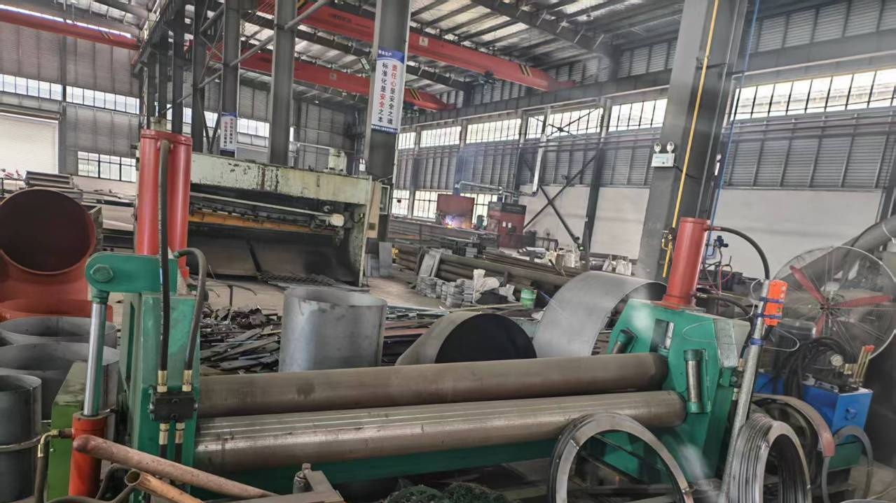 重庆地区闲置处理三辊卷板机