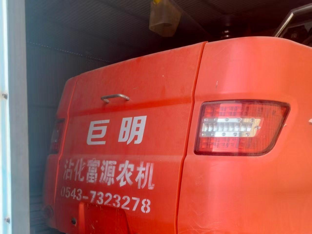 东营市地区处理小麦收割机
