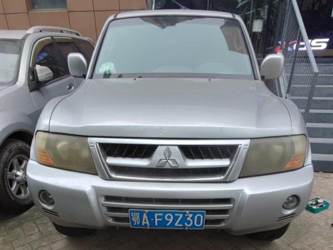 3月26日武汉三菱越野车（鄂AF9Z30）一台招标公告