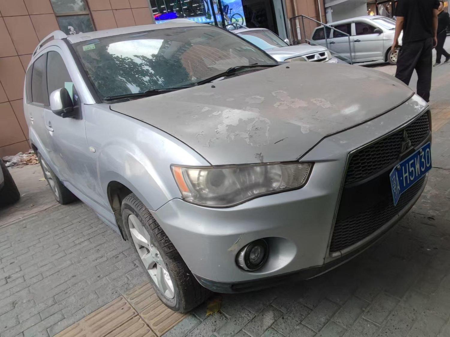 3月27日武汉三菱欧蓝德（鄂AH5W30）一台招标公告