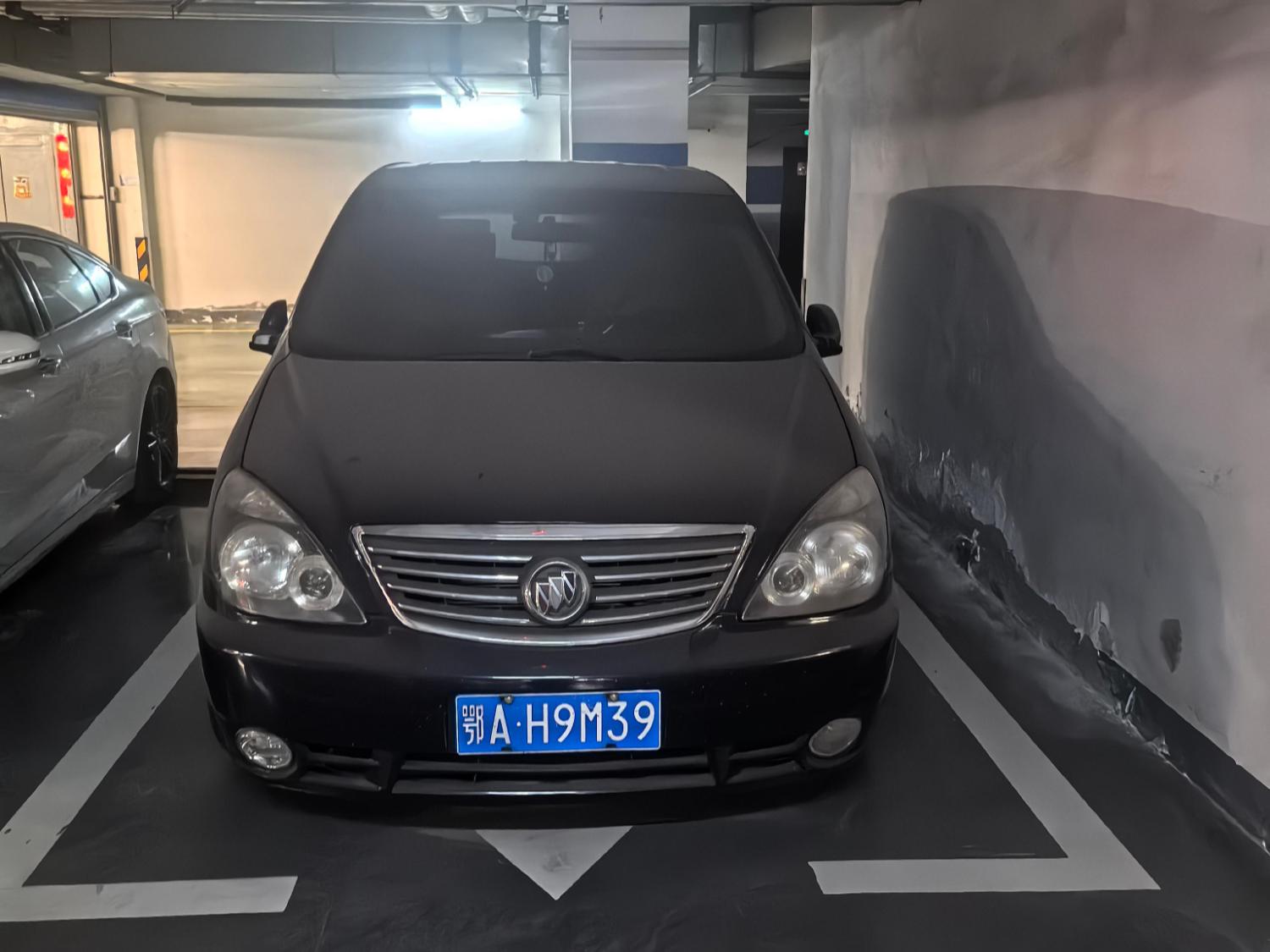 3月27日长沙别克商务车（鄂AH9M39）一台招标公告