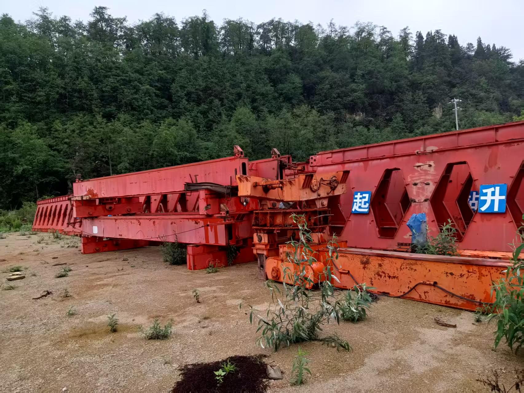 3月25日昆明1台公路架桥机、2台运梁车一批招标公告