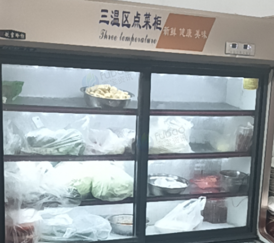 昭通市地区店铺处理烧烤机、烧烤箱、三温保鲜柜、抽油烟机、肠粉机、汤桶、不锈钢桌、餐桌、吧台