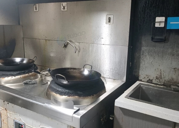 乐山市地区处理猛火灶，风管机，冰柜、展示柜、灶台、桌椅等