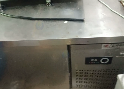 北京地区处理商用保鲜柜一台