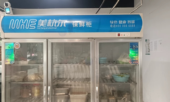 乐山市地区处理猛火灶，风管机，冰柜、展示柜、灶台、桌椅等