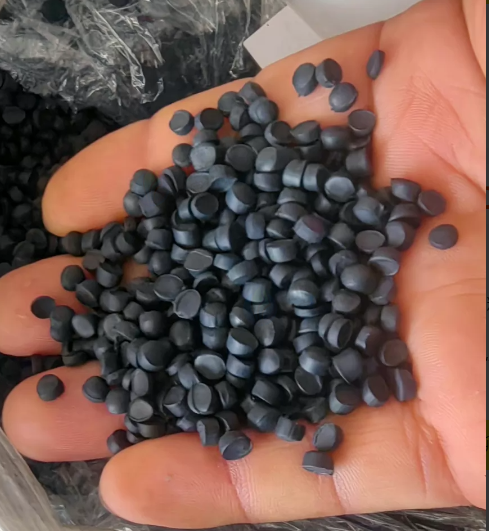 苏州市地区处理PVC再生料颗粒软料30多T
