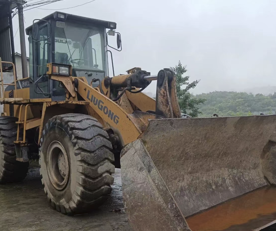 重庆地区处理856柳工大容量铲车