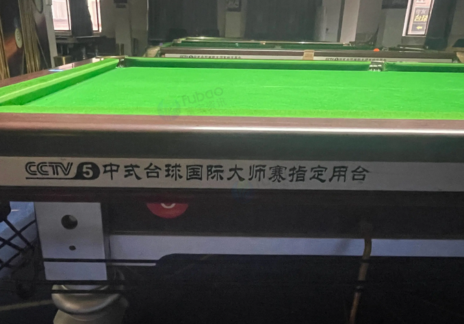 钦州市地区俱乐部处理台球桌、凳子、空调等