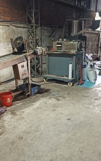 东莞市地区工厂处理宏科达胶纸造粒机