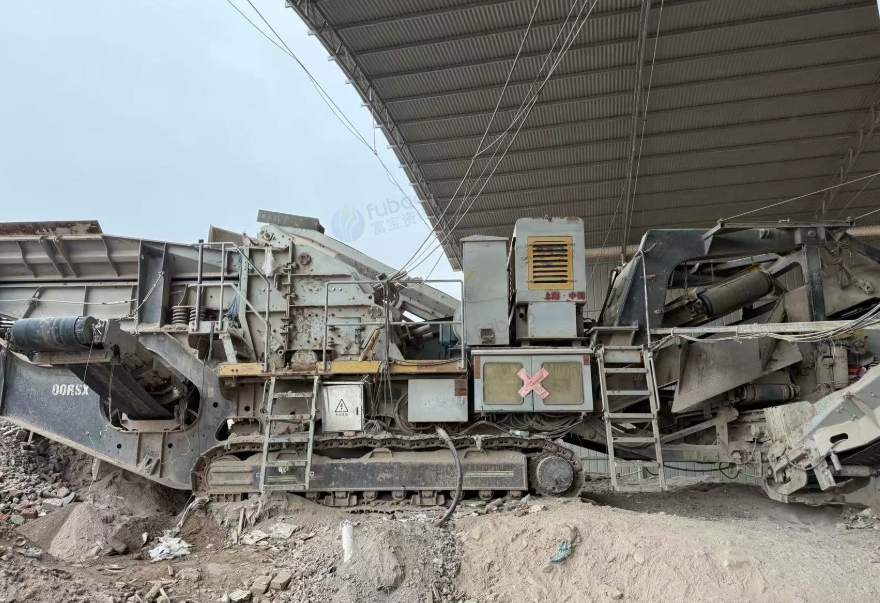 大连市地区工厂处理对辊制砂机1台、上海东蒙移动反击破1台