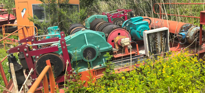 供应：油汽分离器10个、跑吊车8个