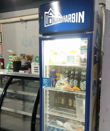 红河市地区铺面处理展示柜、冰柜、烧烤机、油烟机、桌椅、爆米花机