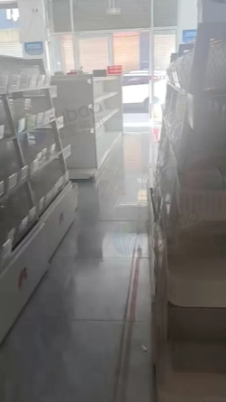 凉山市地区处理食品货架、吧台收银机全套、冰淇淋机等