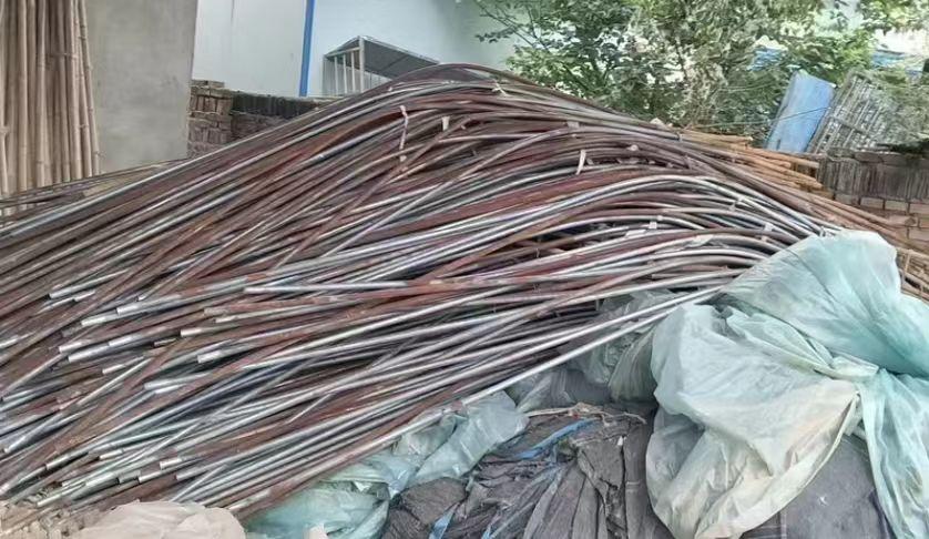商丘市地区处理20方冷库、大棚钢管一批