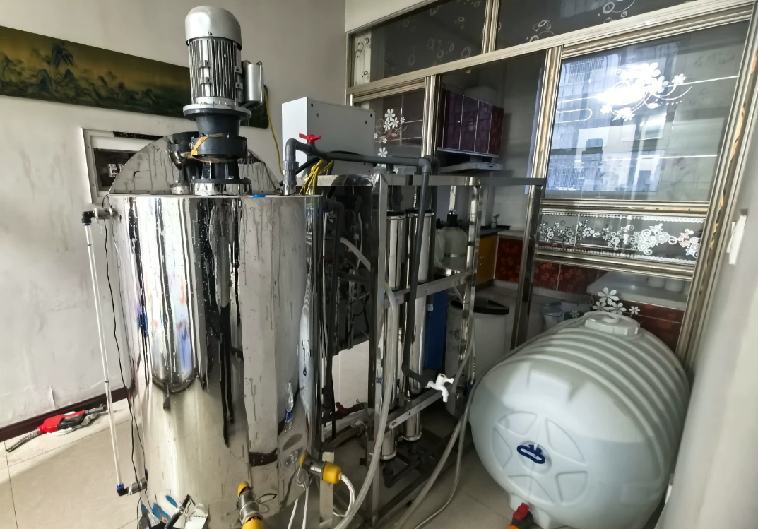 乌海市地区工厂处理洗衣液玻璃水生产设备