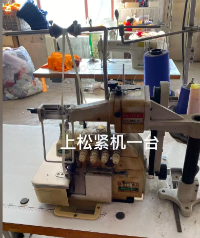 呼和浩特市地区工厂处理服装设备一批